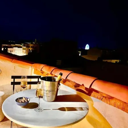Arazy - Superb Duplex Old Very Central, Ac, Terrace Apartment *